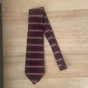 Burma Bibas Tie